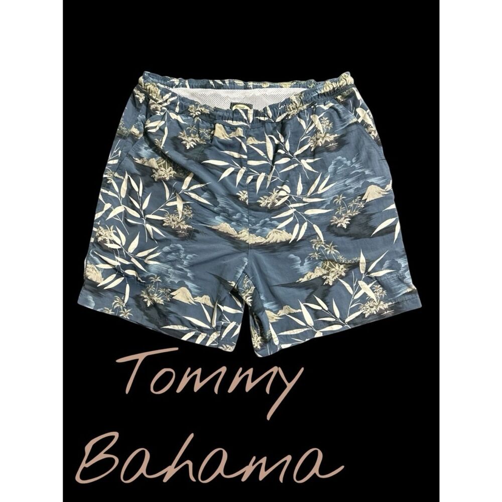 Tommy Bahama Navy Blue Tropical Print Women's Bermuda Shorts size Lg